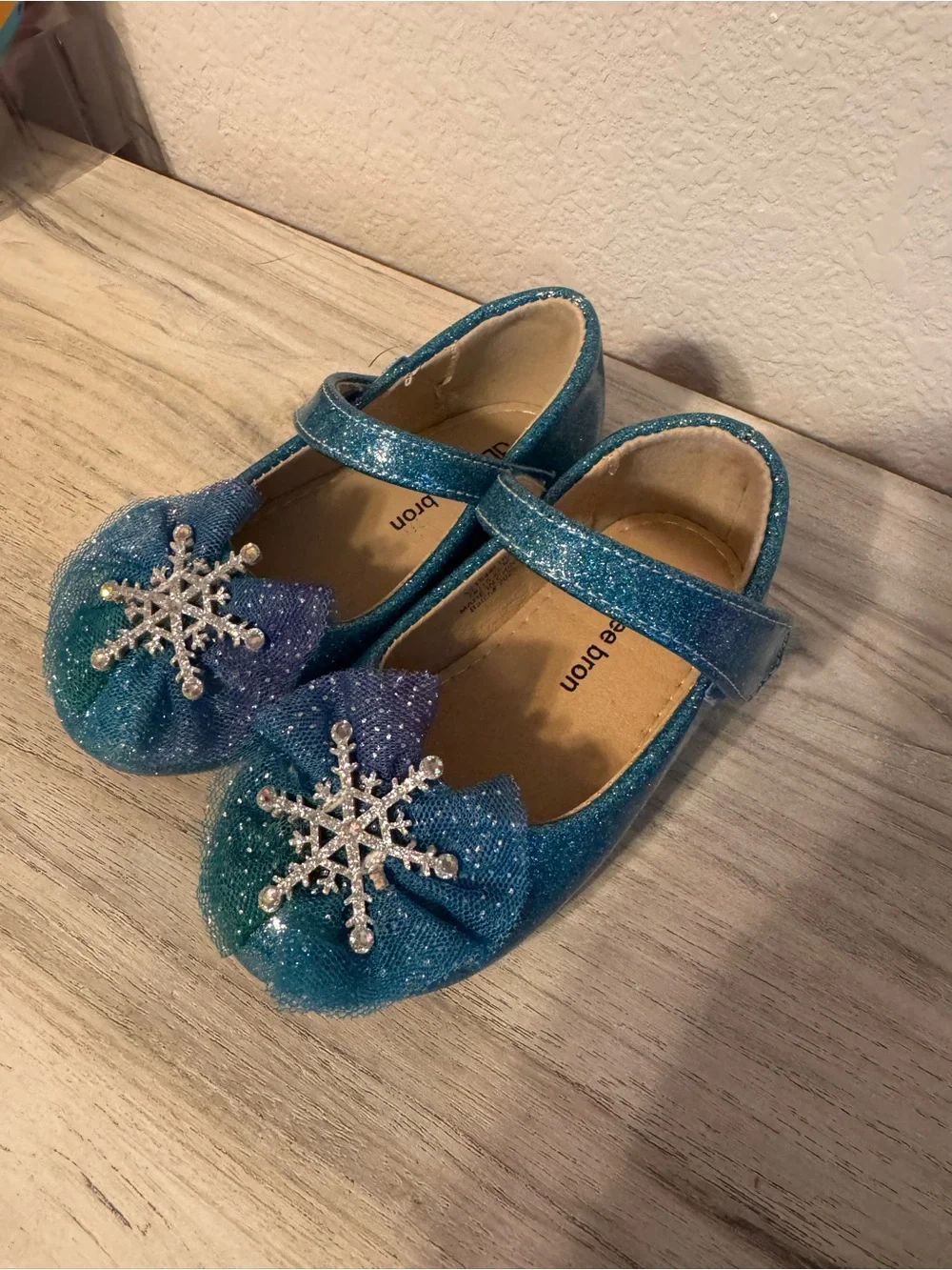 Thee Bron Girls' Teal Glitter Snowflake Mary Jane Shoes